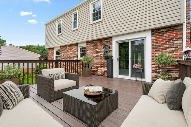 3179 Meadowridge COURT gallery image 37