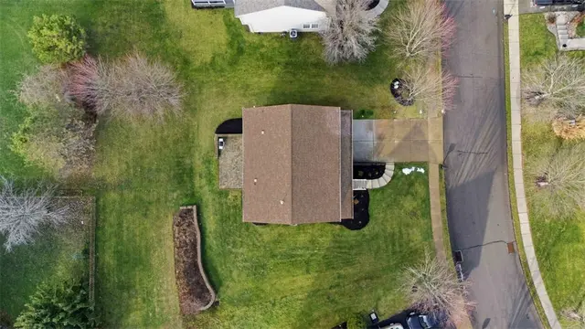 318 Village Drive gallery image 10