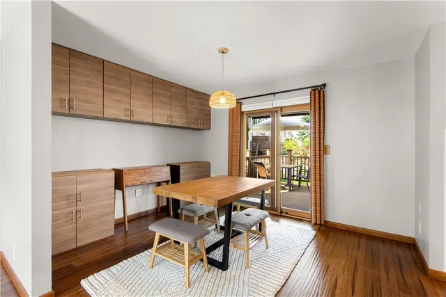 3180 Camberly Dr gallery image 14