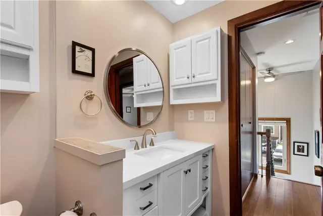 3180 Camberly Dr gallery image 17