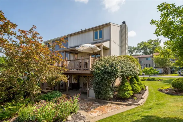 3180 Camberly Dr gallery image 20