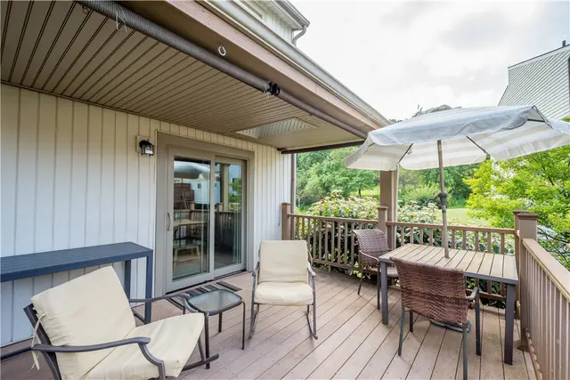 3180 Camberly Dr gallery image 23