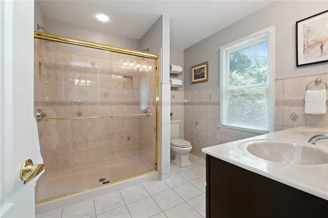 319 Blum Ave gallery image 19