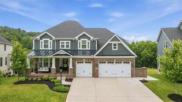 319 Crest Ln gallery image 2