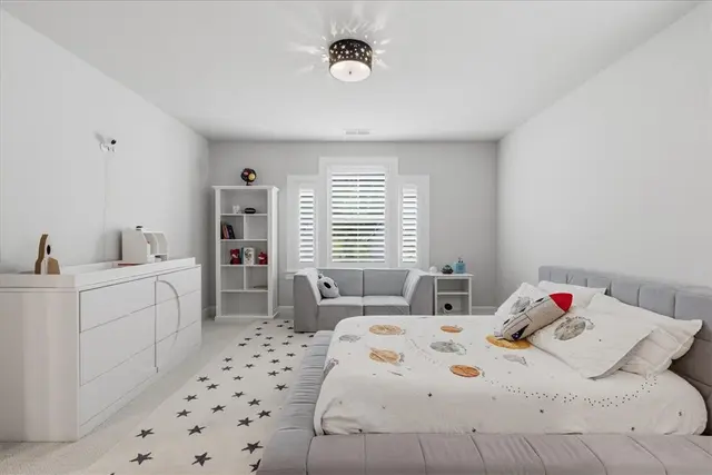319 Crest Ln gallery image 29