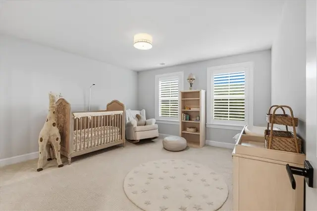 319 Crest Ln gallery image 40