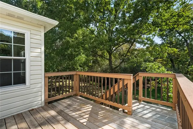 319 Hummingbird Cir gallery image 4