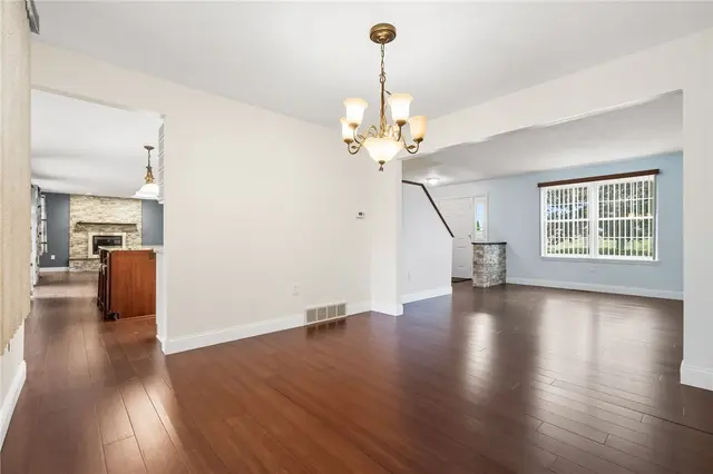 319 Hummingbird Cir gallery image 14