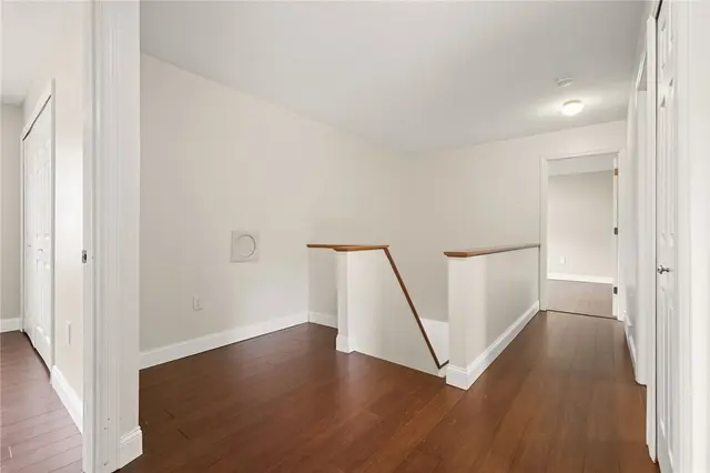 319 Hummingbird Cir gallery image 16