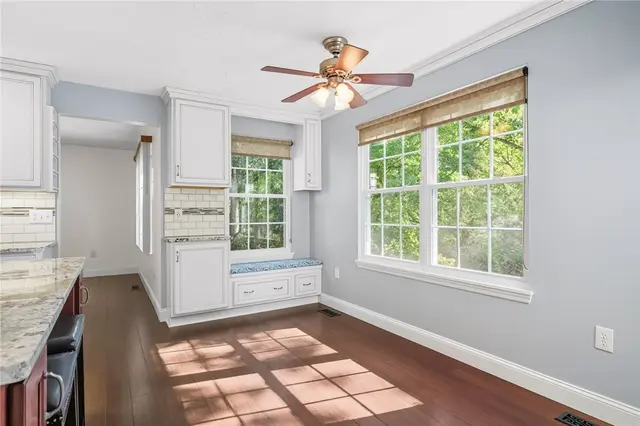 319 Hummingbird Cir gallery image 31