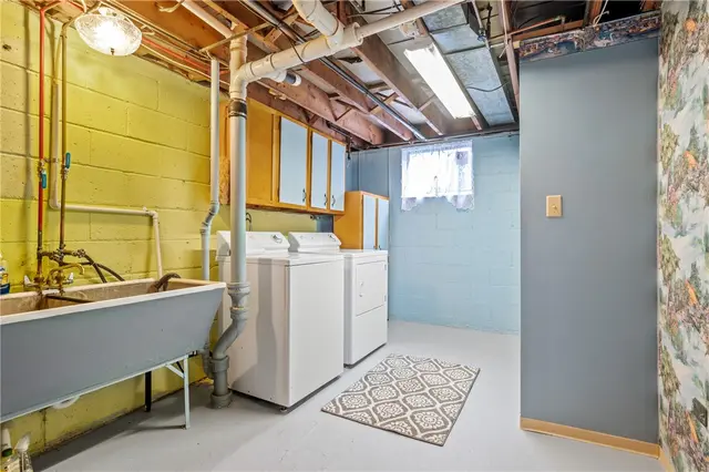 319 Ilex Dr gallery image 21