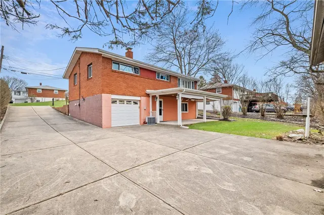 319 Ilex Dr gallery image 23