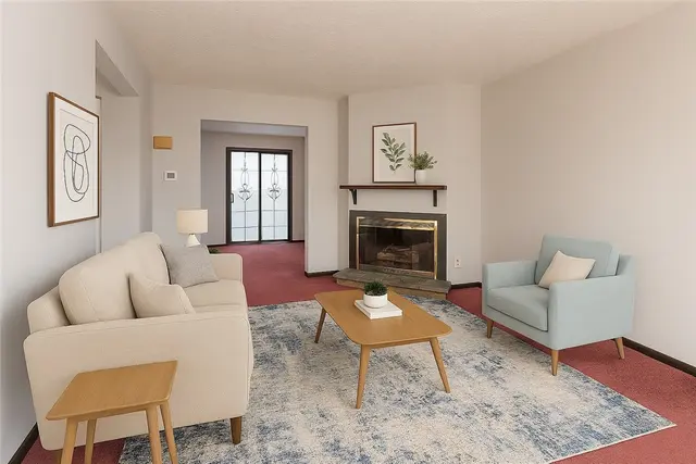 3195 Camberly Dr gallery image 3