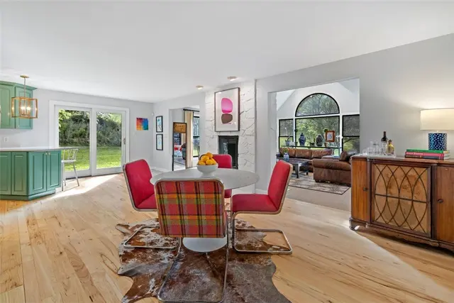 32 Canter Drive gallery image 12