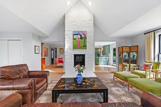 32 Canter Drive gallery image 24