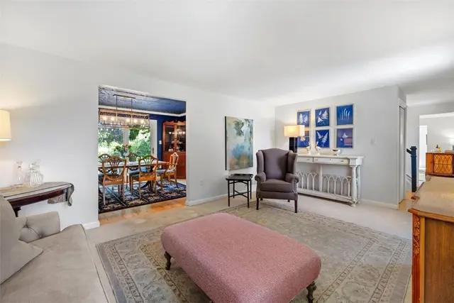32 Canter Drive gallery image 36