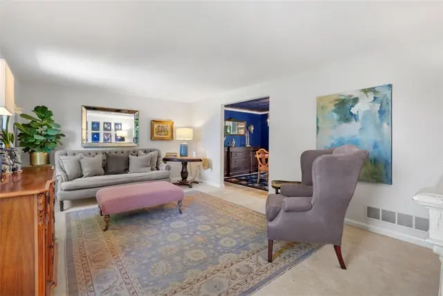 32 Canter Drive gallery image 38