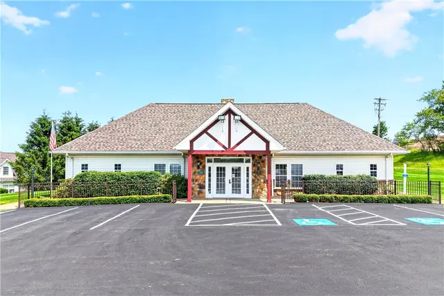 320 Saddlebrook Rd gallery image 17