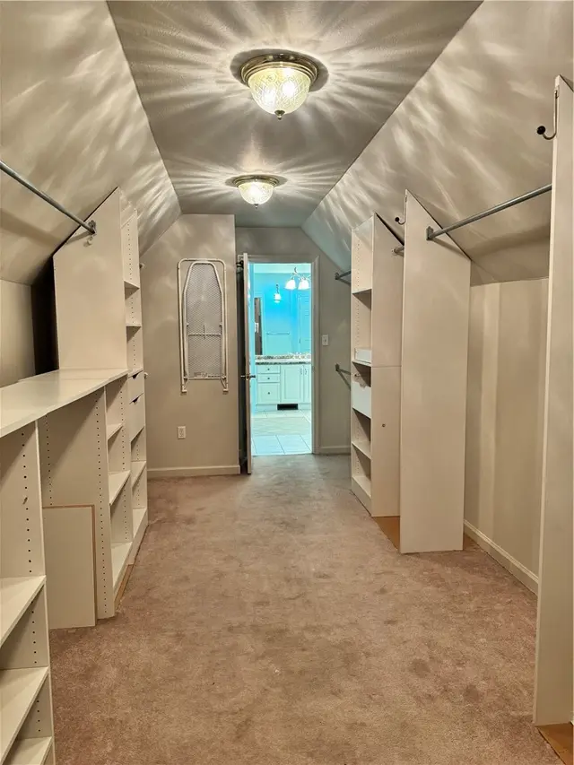 320 Steeplechase Dr gallery image 19