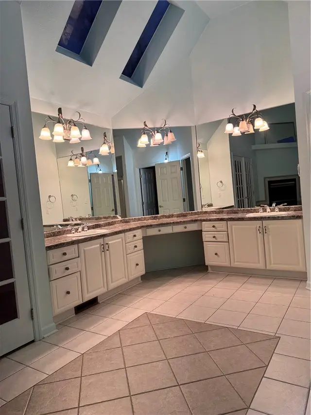 320 Steeplechase Dr gallery image 23