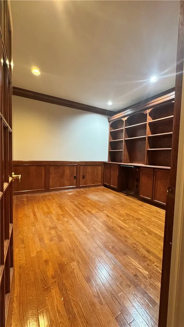 320 Steeplechase Dr gallery image 24