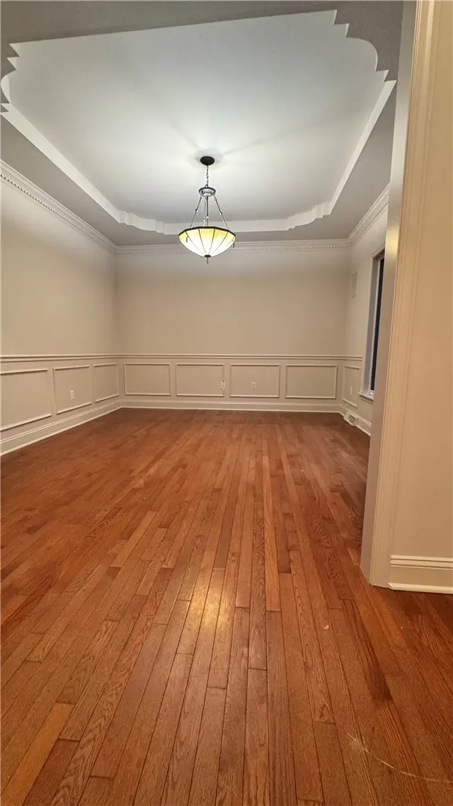 320 Steeplechase Dr gallery image 25