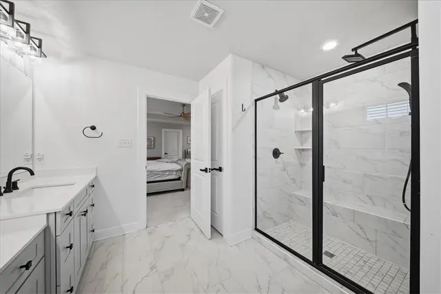 321 Crest Ln gallery image 16