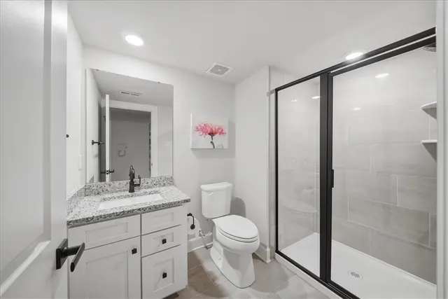 321 Crest Ln gallery image 32