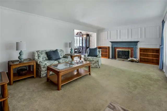 321 Highland Pines Drive gallery image 4