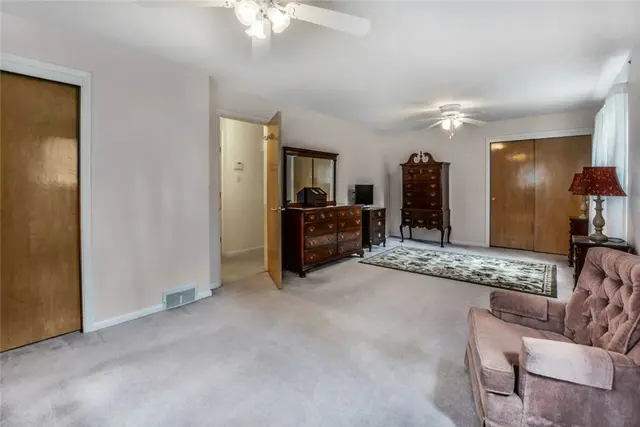 321 Highland Pines Drive gallery image 9