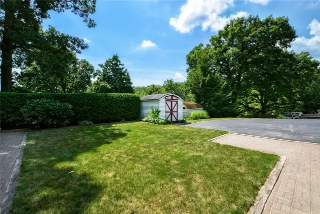 321 Highland Pines Drive gallery image 16
