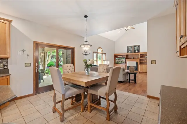 321 Ivy Dr. gallery image 4