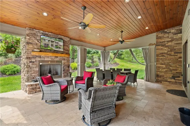321 Ivy Dr. gallery image 11