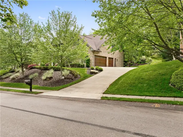321 Ivy Dr. gallery image 12