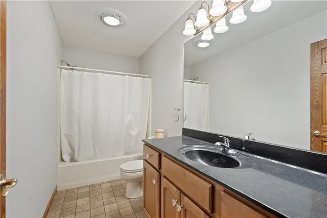 321 Ivy Dr. gallery image 30