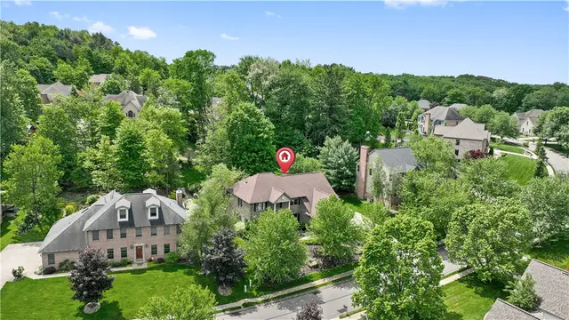 321 Ivy Dr. gallery image 36