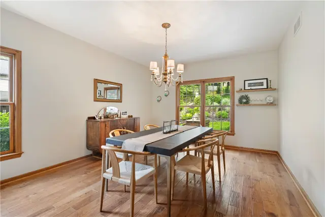 321 Ivy Dr. gallery image 37