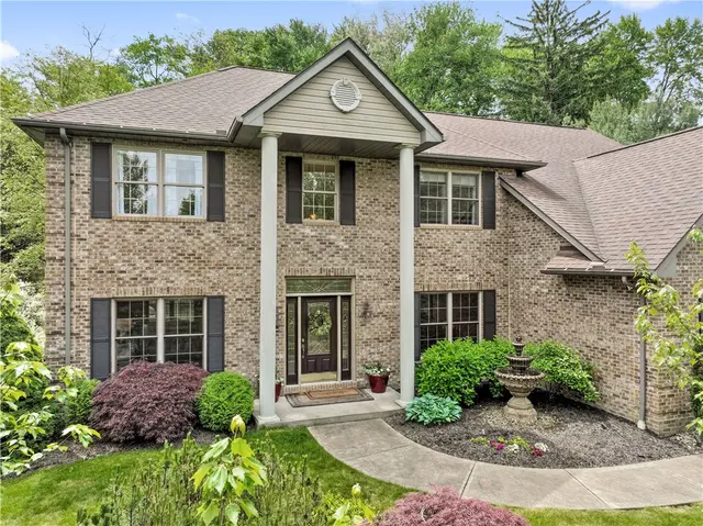 321 Ivy Dr.