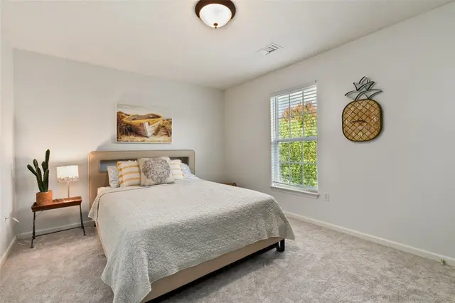 321 Village Dr gallery image 10