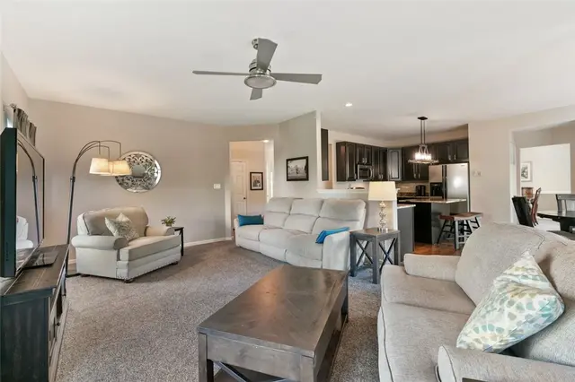321 Village Dr gallery image 28