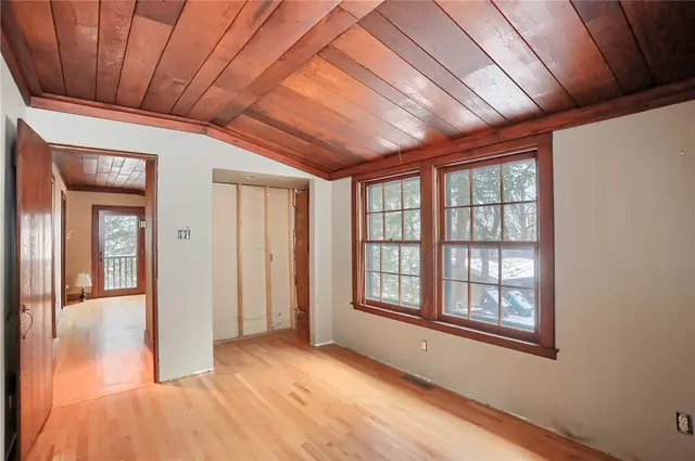3210 Evergreen Road gallery image 5