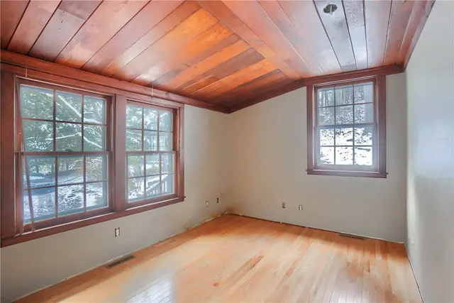 3210 Evergreen Road gallery image 33