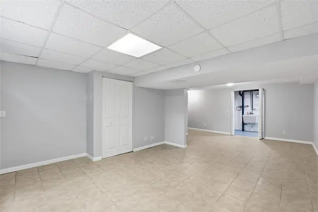 322 Bellford Ct gallery image 21