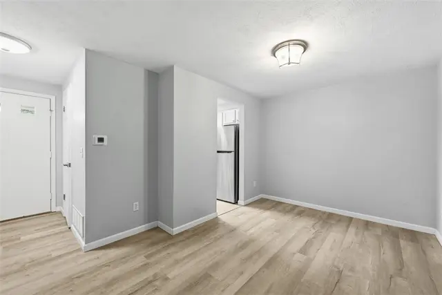 322 Bellford Ct gallery image 26
