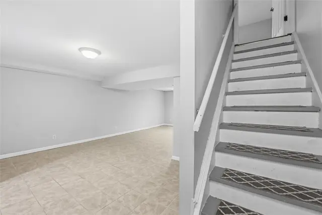 322 Bellford Ct gallery image 31