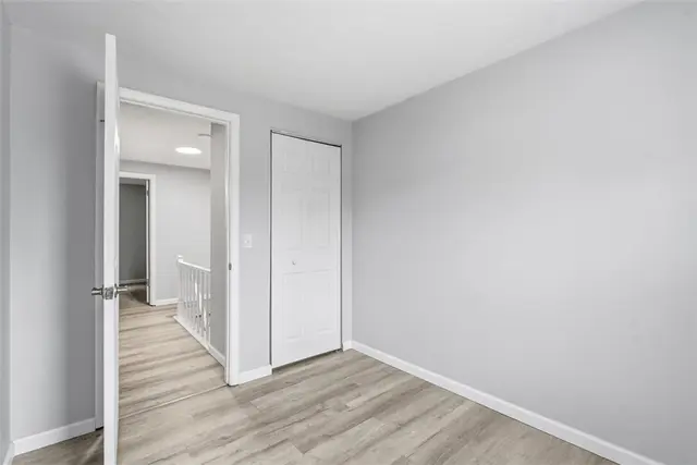 322 Bellford Ct gallery image 33