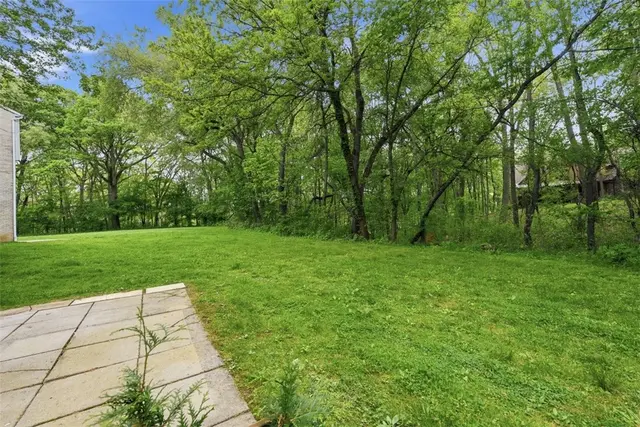 322 Bellford Ct gallery image 38