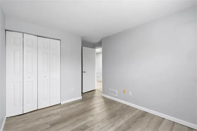 322 Bellford Ct gallery image 43