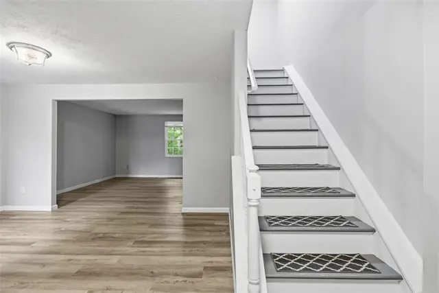 322 Bellford Ct gallery image 47