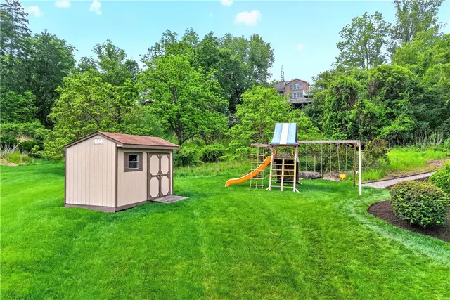 322 Schlag Ct gallery image 18